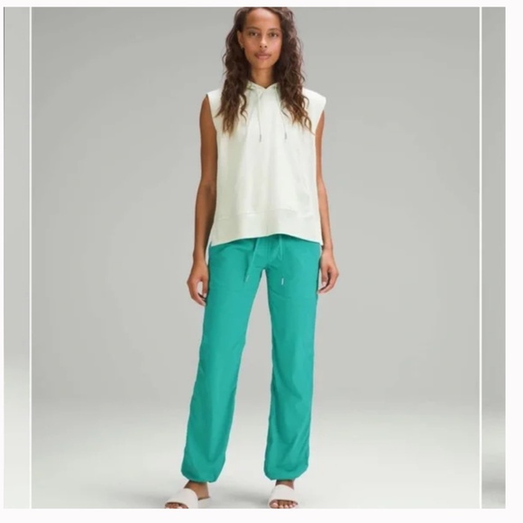 Lululemon Dance Studio Mid-Rise Pants -  Size 8 - Kelly Green - Picture 4 of 10